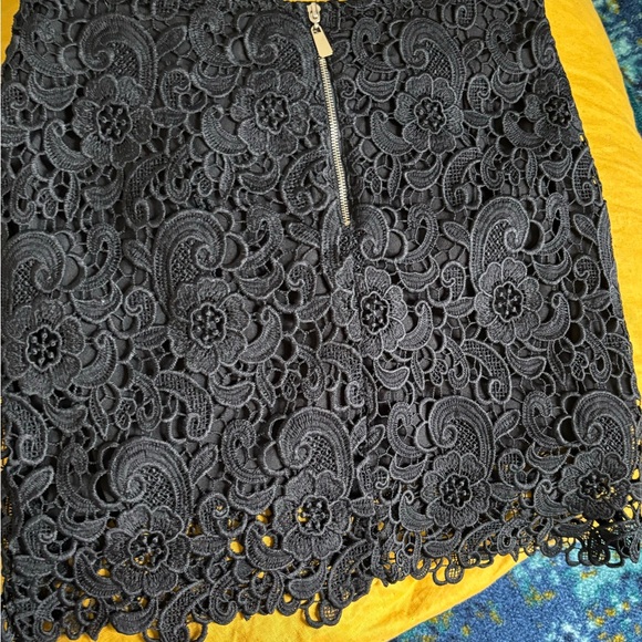 De Philo Floral Lace cropped top with matching mini skirt set - Picture 4 of 5